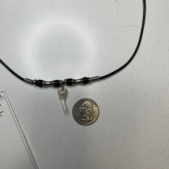 Shark tooth necklace choker black cord silver tone beach vacation boho bohemian - Picture 5 of 8